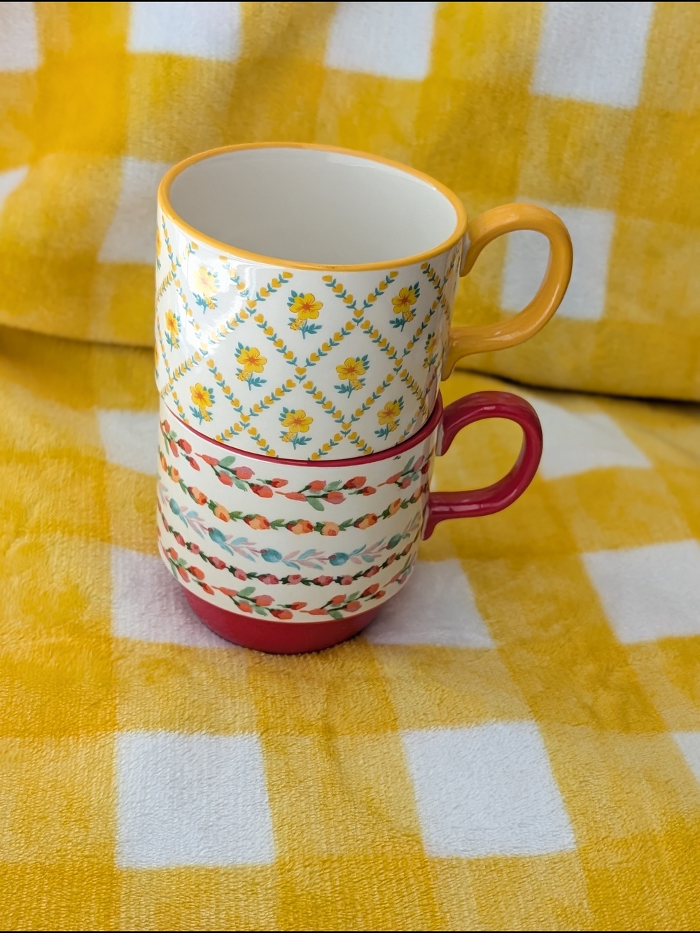 The Pioneer Woman Ditsy Yellow & Pink Floral Stackable Mugs